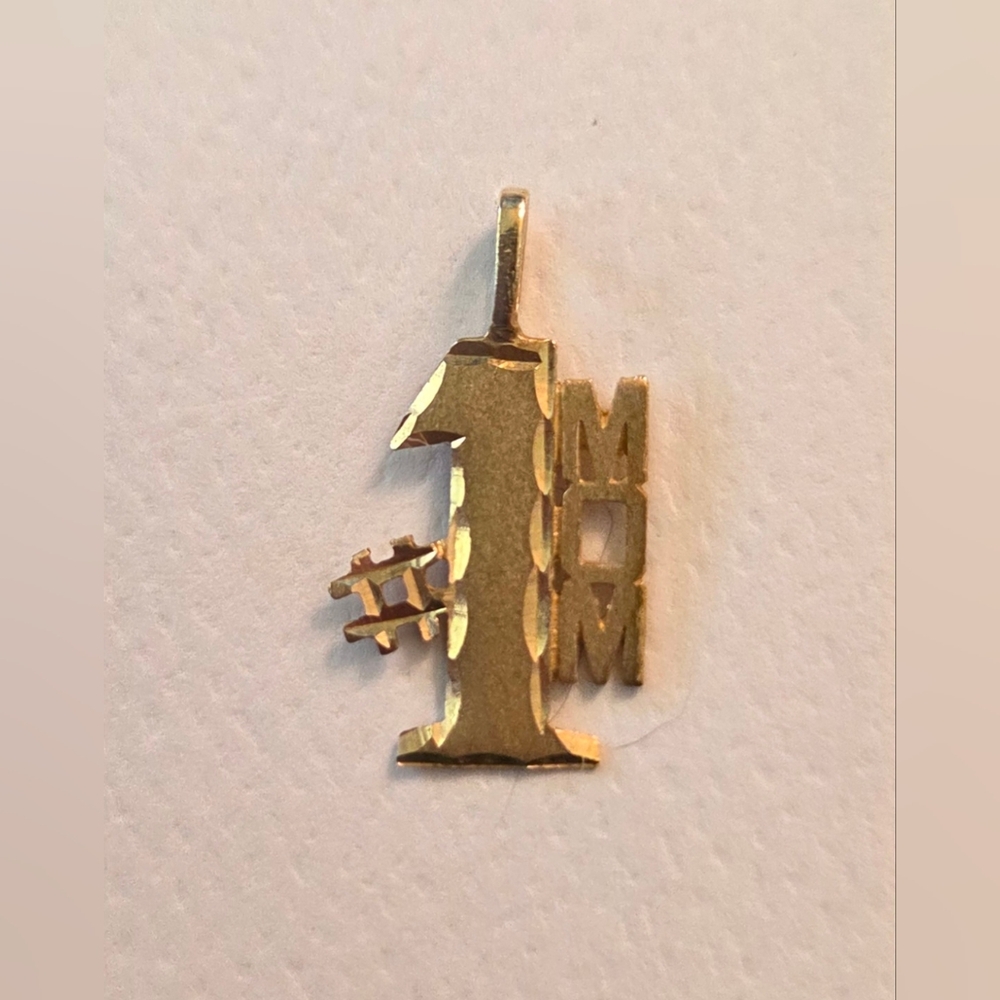 Gold #1 Mom Pendant